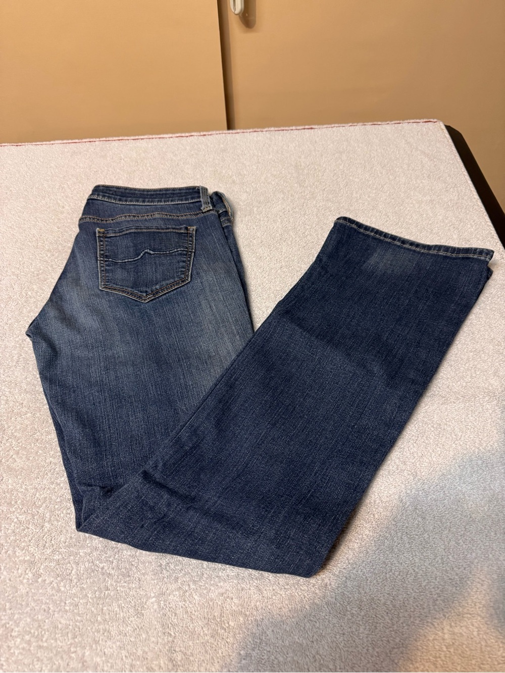 Women’s Junior’s Arizona Bootcut Jeans. Size 3 Short